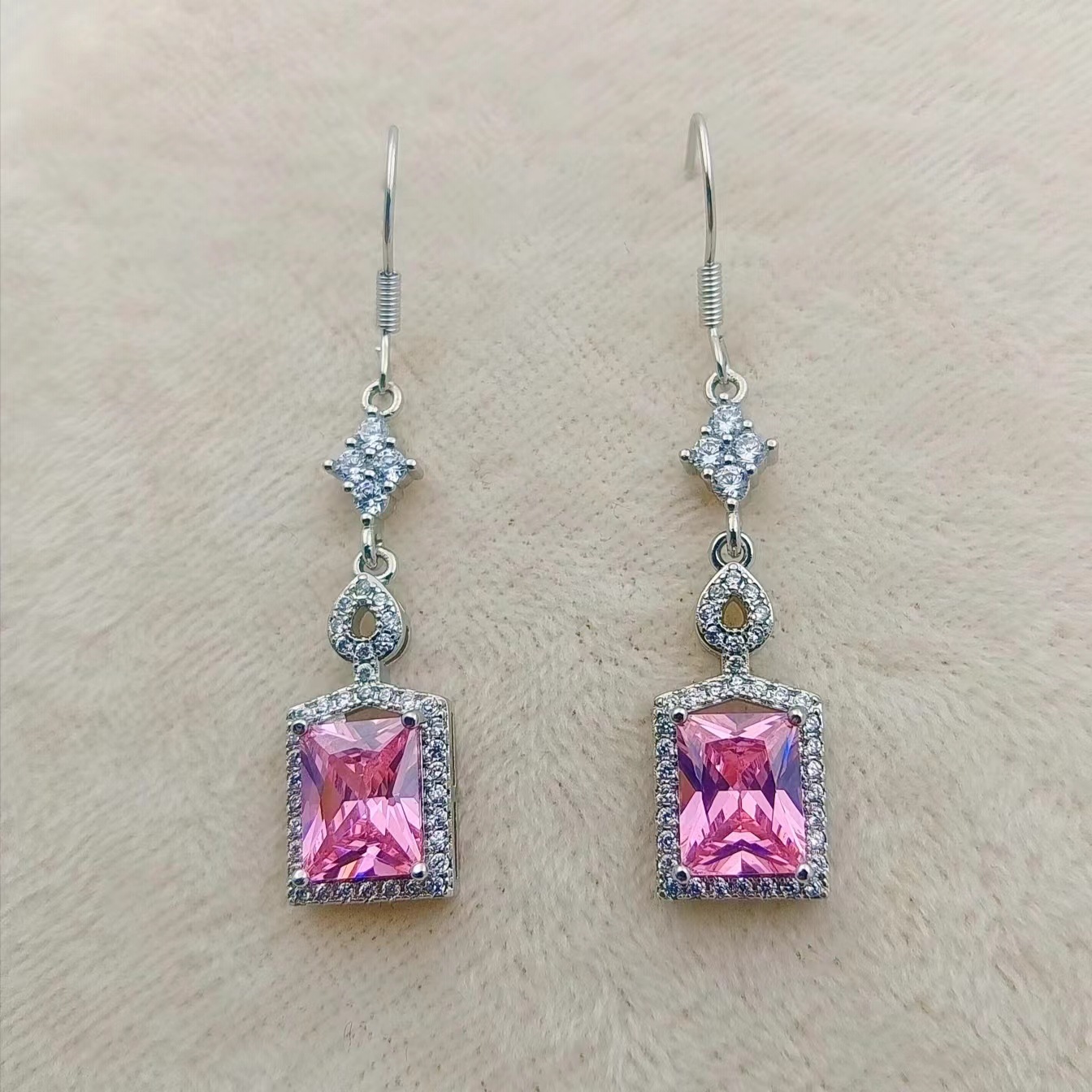 핑크 향수병 귀걸이