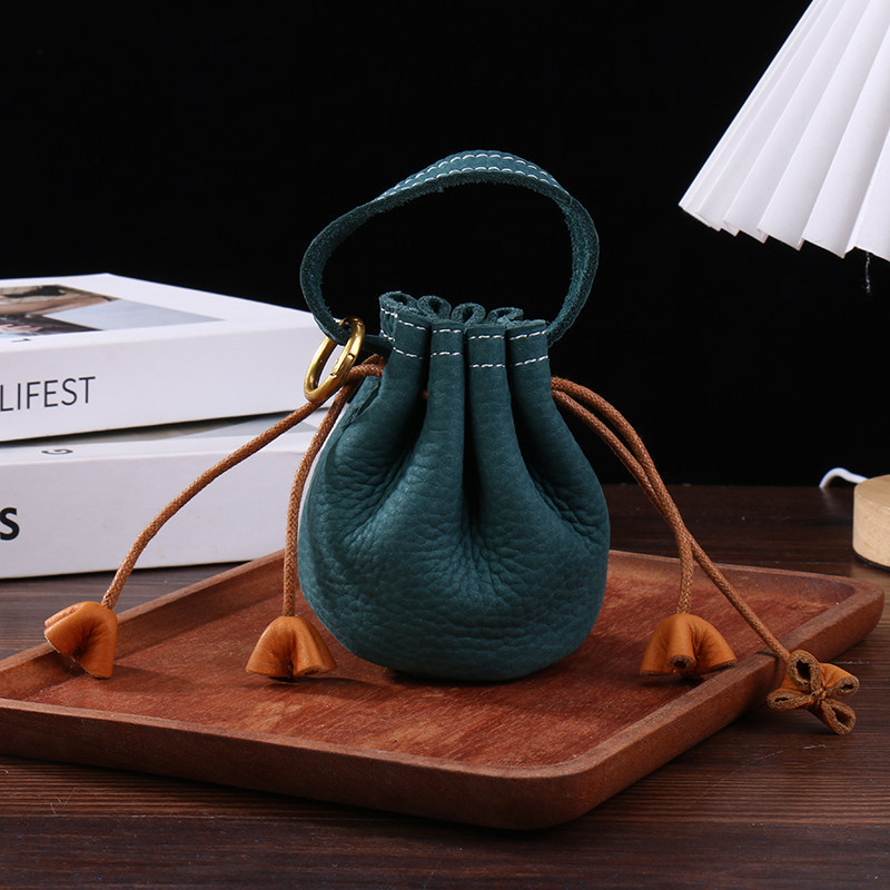 Small pendant coin purse, lipstick, earphone, key storage bag, new model, leather mini bag for hanging on the phone, high-end Small pendant coin purse, lipstick, earphone, key storage bag, new model, leather mini bag for hanging on the phone, high-end