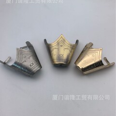 新しいヨーロッパとアメリカンスタイルのレトロなパターンの金属銅靴つま先靴ポインテッドトゥの女性のブーツの工場卸売