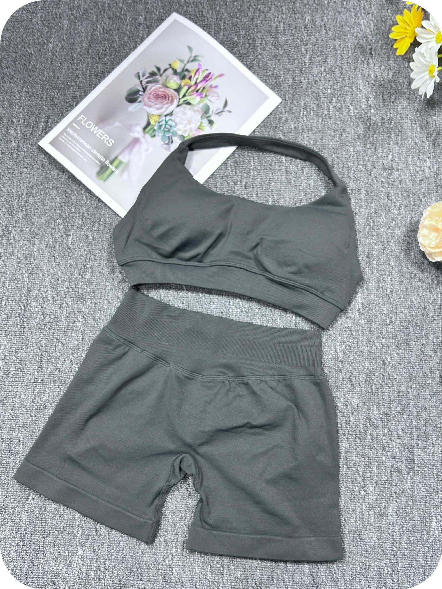 Women's Solid Color Sports Shorts Halter Neck Suspender New Yoga Fitness With Built-in Bra Pads_voghion.com
