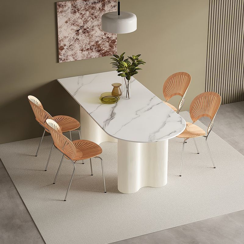Mesa de comedor de estilo francés de crema de estilo de roca, mesa de comedor doméstica de lujo ligero, mesa de comedor de estilo pequeño y simple, mesa de comedor de pared