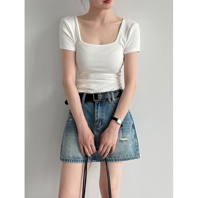 Luxi Simple Large U-Neck Slim Fit Knitted Top for Women 26 Summer Korean Style Backless Design Ribbed Top 21060 Luxi Simple Large U-Neck Slim Fit Knitted Top for Women 26 Summer Korean Style Backless Design Ribbed Top 21060