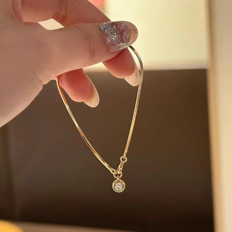 Xiaohongshu's Popular Bubble Snake Bone Bracelet for Women in Summer, High-End Niche Design, Versatile Hand Jewelry Accessories, New Products Xiaohongshu's Popular Bubble Snake Bone Bracelet for Women in Summer, High-End Niche Design, Versatile Hand Jewelry Accessories, New Products