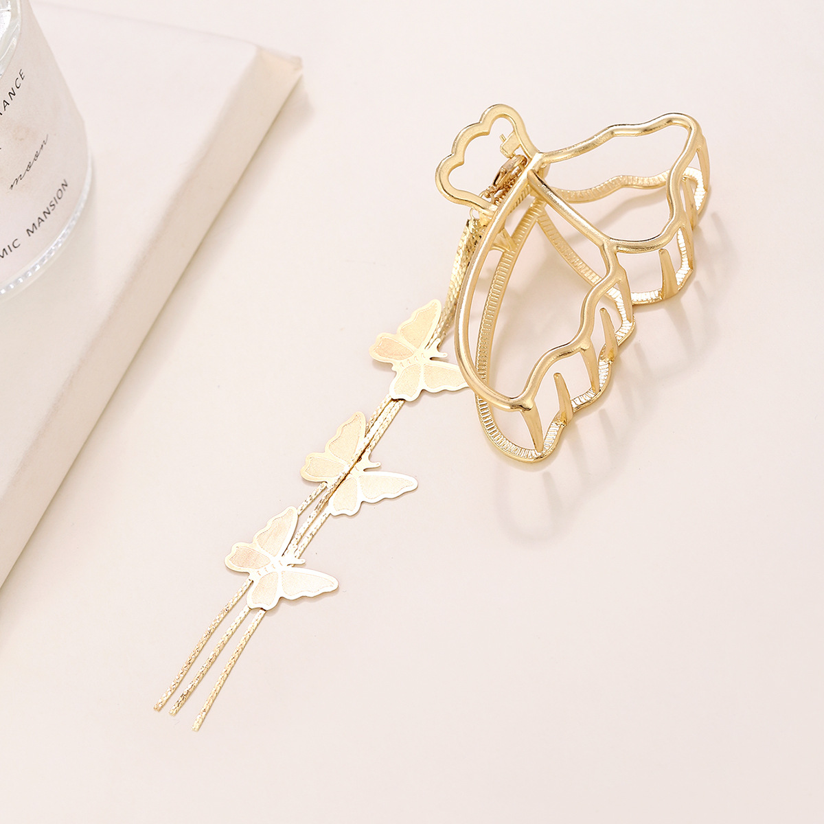 Estilo coreano metal moda hueco clip mariposa horquilla borla colgante tiburón clip hueco espalda Cabeza accesorios para el cabello para las mujeres