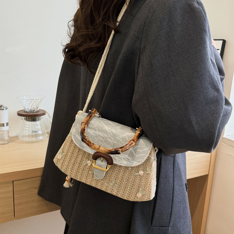 Bolso de hombro para mujer, estilo pastoral, bolso de mano con mango de bambú tejido de paja, bolso de mensajero de playa de bosque fresco y dulce