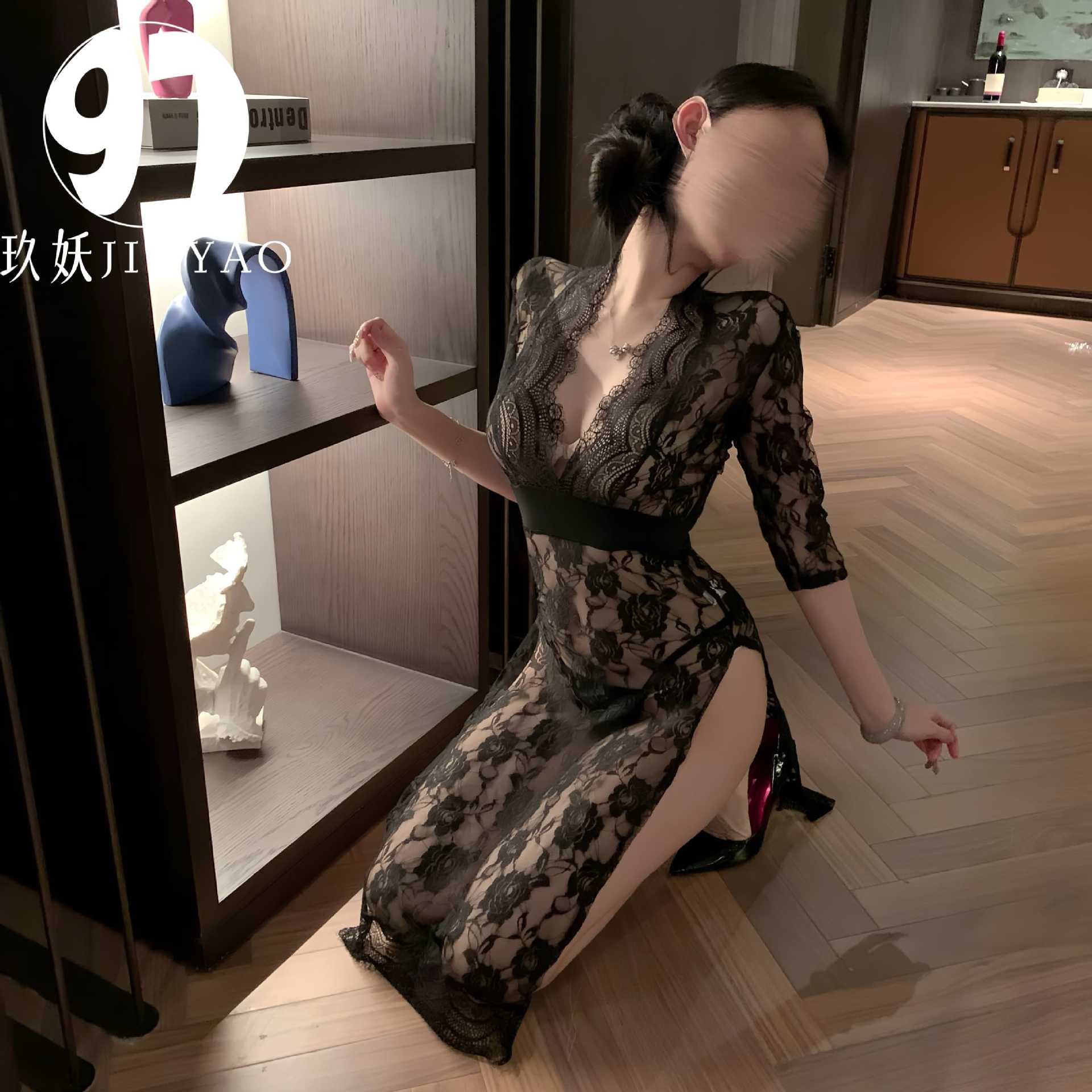 검은색