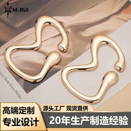 钮扣;胸针;腰部配件