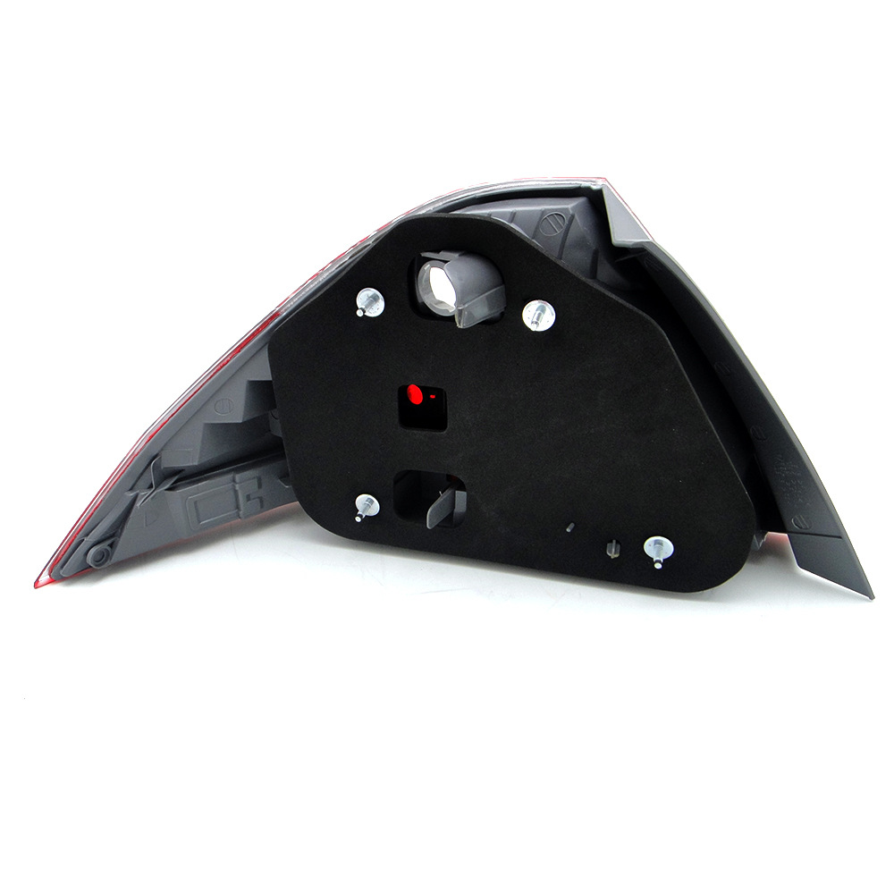 Suitable for 2006-2007 Model 7.5Th Generation Accord Sedan Rear Tail Light Semi-Assembly Brake Light Turn Signal Light