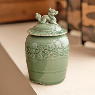 Celadon Chinese Antique Tea Cans Sealed Cans Household Ceramic Tea Storage Pans Moisture-proof Pans Portable