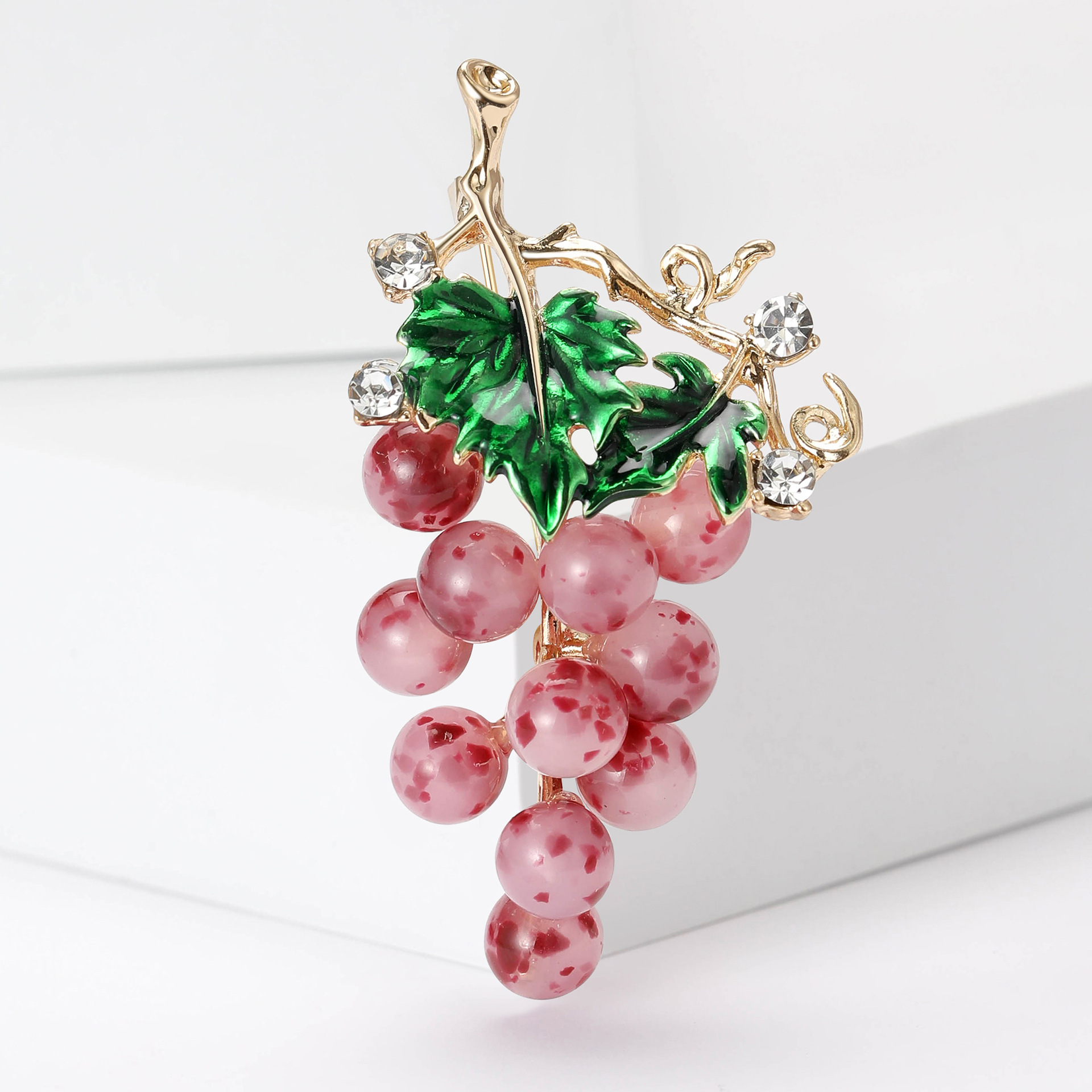 New Fashion Creative Enamel Grape Brooch Simple Diamond Fruit Pin Women's Clothing Accessories Corsage