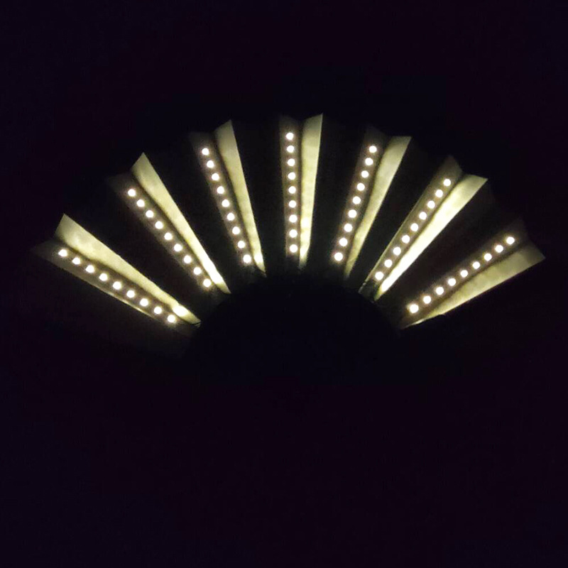 Nuevo abanico de encaje rosa con luces LED, regalo de boda, accesorio para el Festival Qixi, abanico plegable de estilo chino