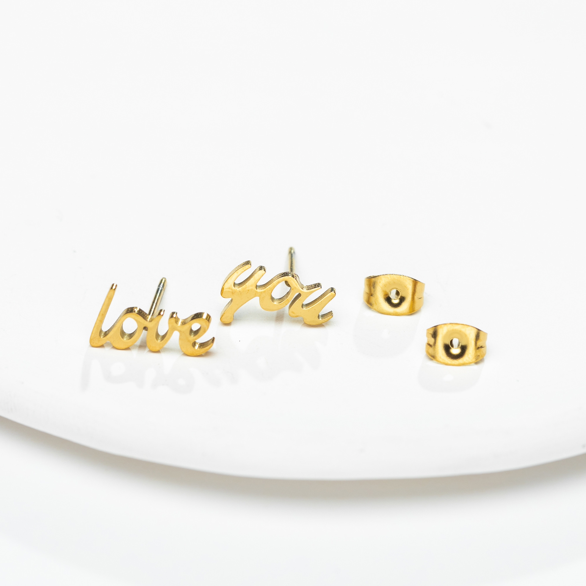 Fashion Letter Titanium Steel Ear Studs Plating No Inlaid Stainless Steel Earrings display picture 1