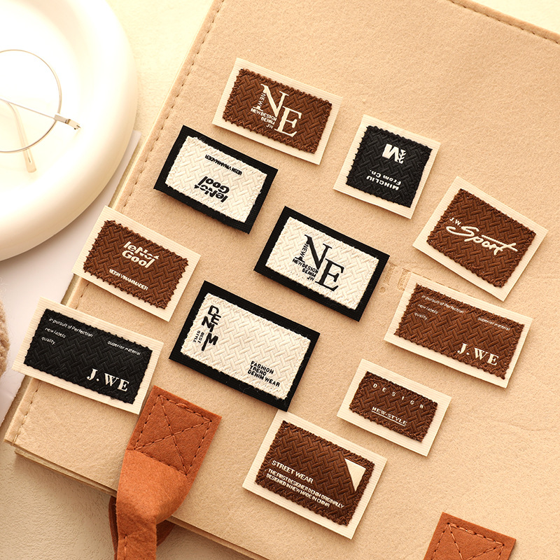 服装绣花标字母布贴双层覆合皮标衣服补丁贴羽绒服裤子破洞修补