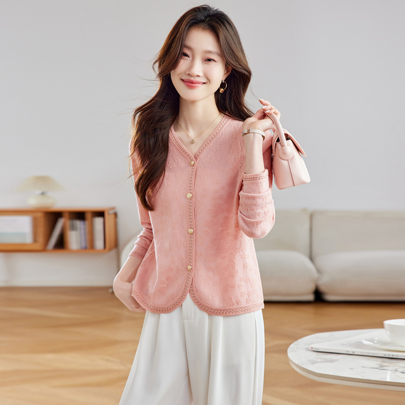 2025 Spring New Style Chanel Style Short Knitted Cardigan Long Sleeve Thin Air Conditioning Sunscreen Outer Top 2025 Spring New Style Chanel Style Short Knitted Cardigan Long Sleeve Thin Air Conditioning Sunscreen Outer Top