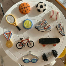 ���R�d���s���в�ɫ�\������ϵ�е������P��Ʒ���18K����ɫ