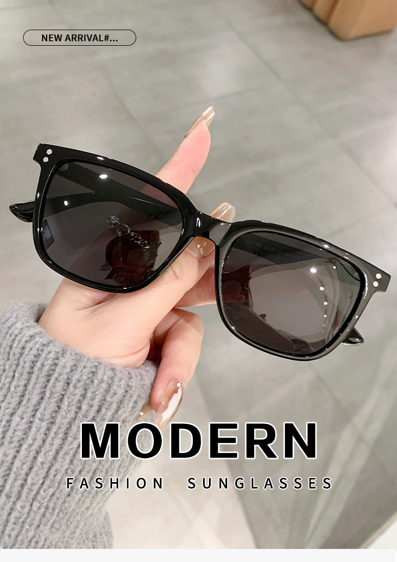 57g Weight Full Frame Glasses Structure Sunglasses Classification Tac, UV400 Protection Lens Material Square Glasses Style Outdoor, Travel Occasion Solid Color Pattern All Seasons Season Unisex Gender Basic, Simple Style Style Basic Simple Style Solid Color Tac UV400 Protection Square Full Frame Women's Sunglasses 无