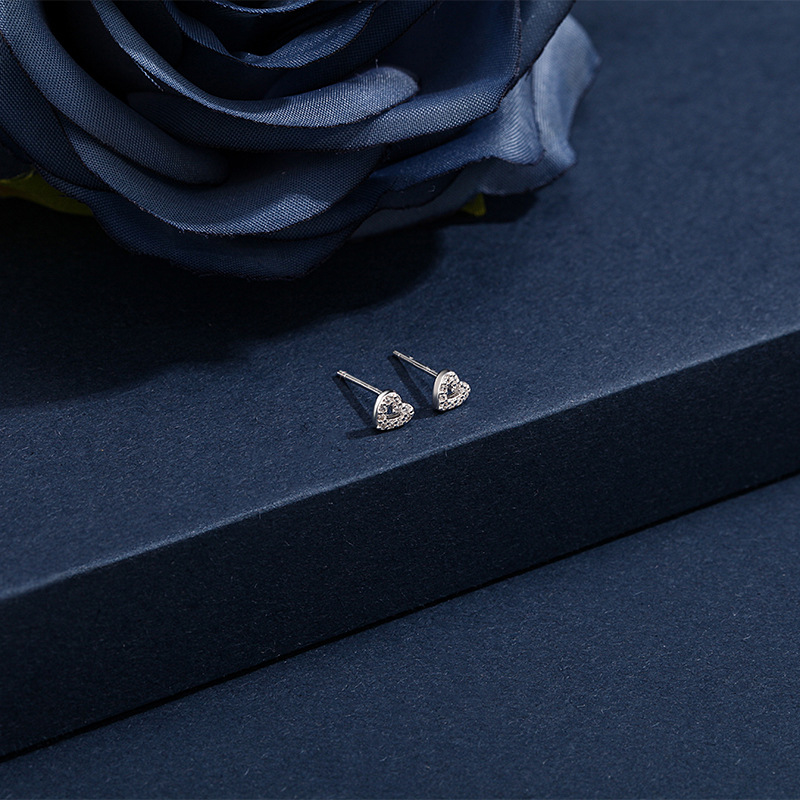 3g Weight Rhinestones Inlay Material Ear Studs Classification 1 Pair Quantity Street Occasion 925 Sterling Silver Material Heart Shape Pattern Women'S Gender Plating Design Fashion Style 1 Pair 925 Sterling Silver Rhinestones Heart Shape Ear Studs 10