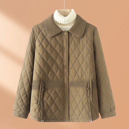 A cotton coat that combines fashion and comfort, bringing you endless warmth and confidence.