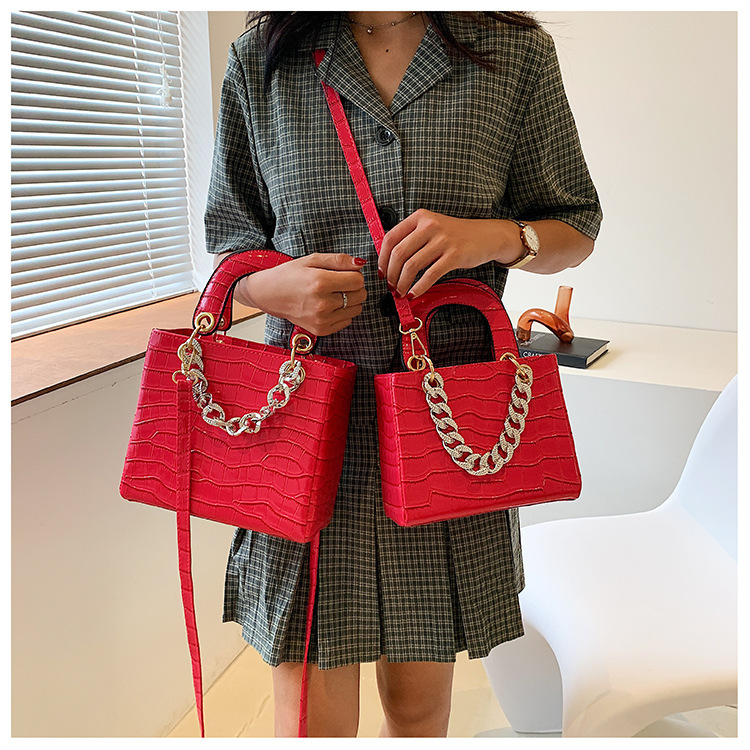 New Fashion Trendy One-shoulder Diagonal Hand-held Chain Candy-colored Stone Pattern Small Square Bag display picture 2