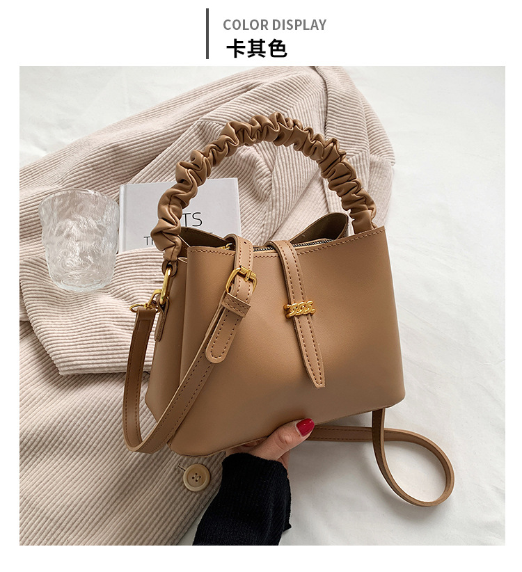 Western style simple fold small bag new autumn and winter 2021 bucket bag shoulder commuter messenger texture bagpicture1