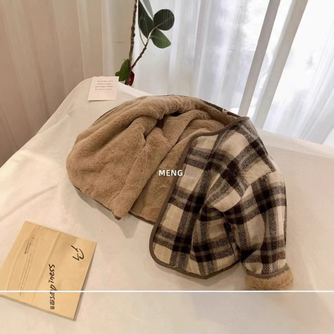 Качество торгового центра 24 зимние новые клетчатые куртки плюс плюшевые мужские хлопчатобумажные пальто для мальчиков зимняя одежда для детей