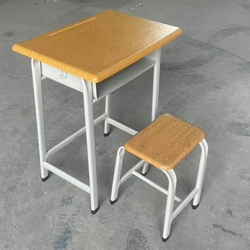 碧丽华板课桌椅 (1)