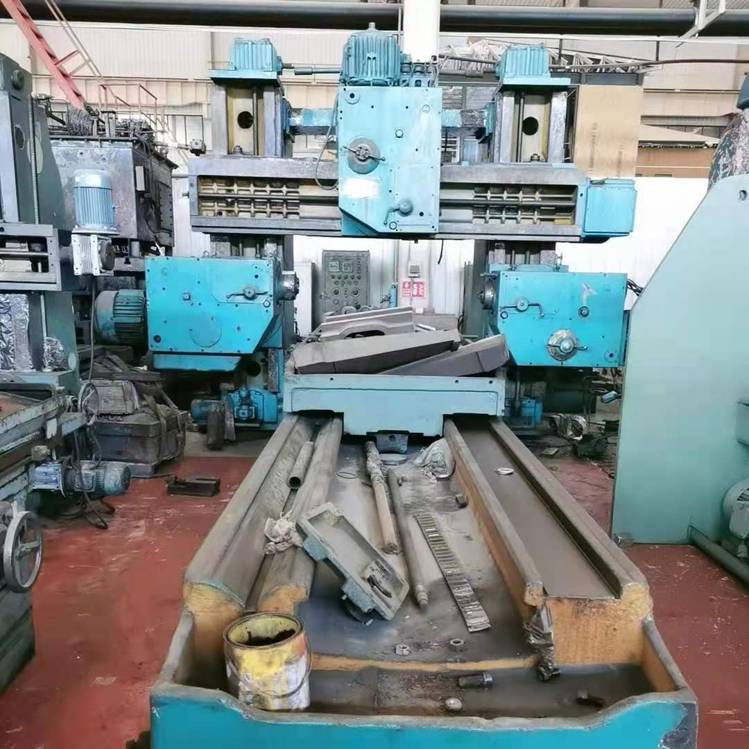 出售二手龙门铣1.5米*4米，龙门宽度1.8米，