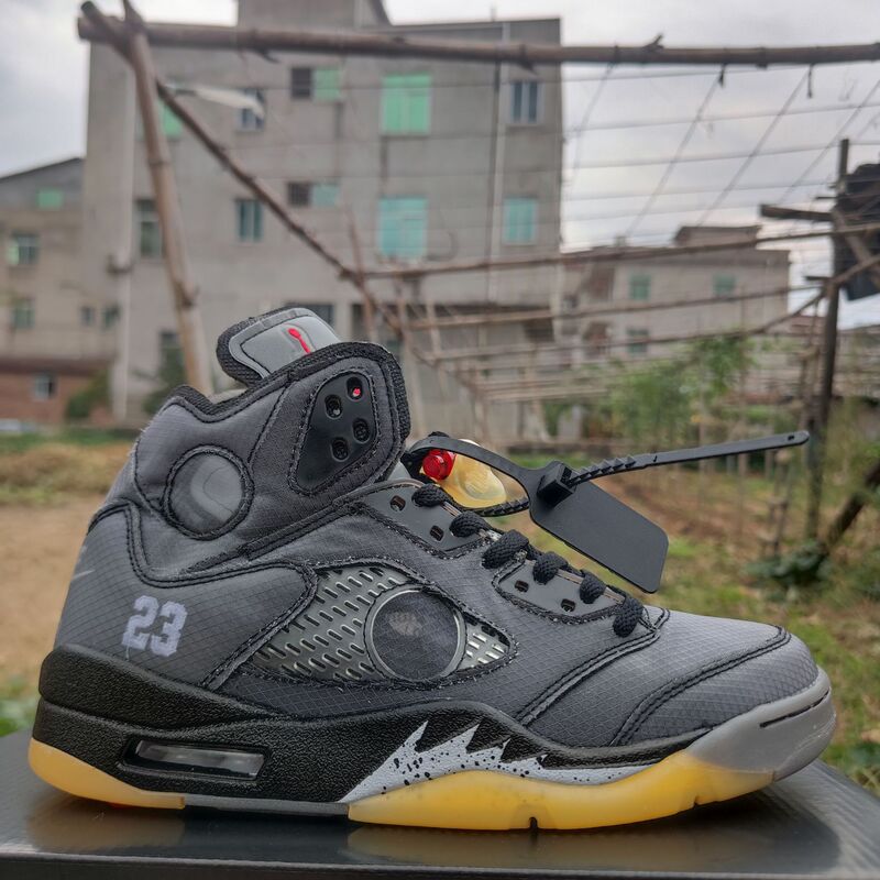 Putian Aj5 Company-Level Rukawa Maple Red Yellow Cicada Wing Black Cicada Wing White Blue Red Purple Mandarin Duck Joe 5 Basketball Putian Aj5 Company-Level Rukawa Maple Red Yellow Cicada Wing Black Cicada Wing White Blue Red Purple Mandarin Duck Joe 5 Basketball