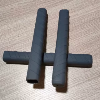 开模定制高尔夫球杆硅胶握把套残障扶手橡胶管套颗粒纹防滑握把套