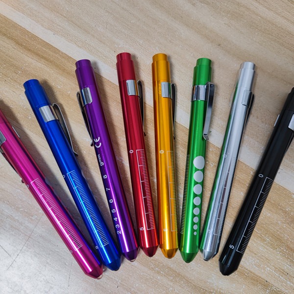 Lápiz de luz para alumnos, luz de examen médico, luz oral, lápiz LED con clip, mini linterna doméstica, luz blanca, luz amarilla, tipo tarjeta