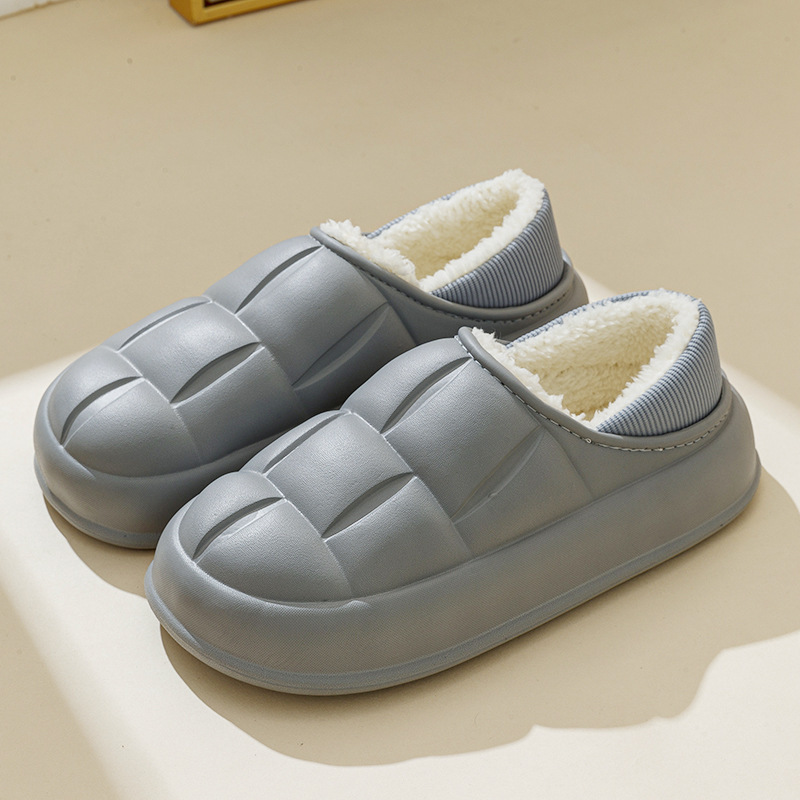 Zapatillas de algodón impermeables para mujeres invierno 2023 nuevo hogar cálido fondo grueso bolsa de confinamiento antideslizante zapatos de tacón de algodón para mujeres