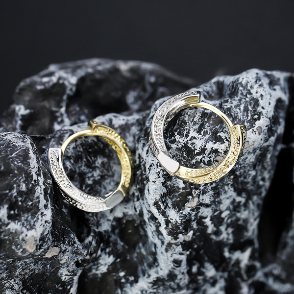 Universal earrings