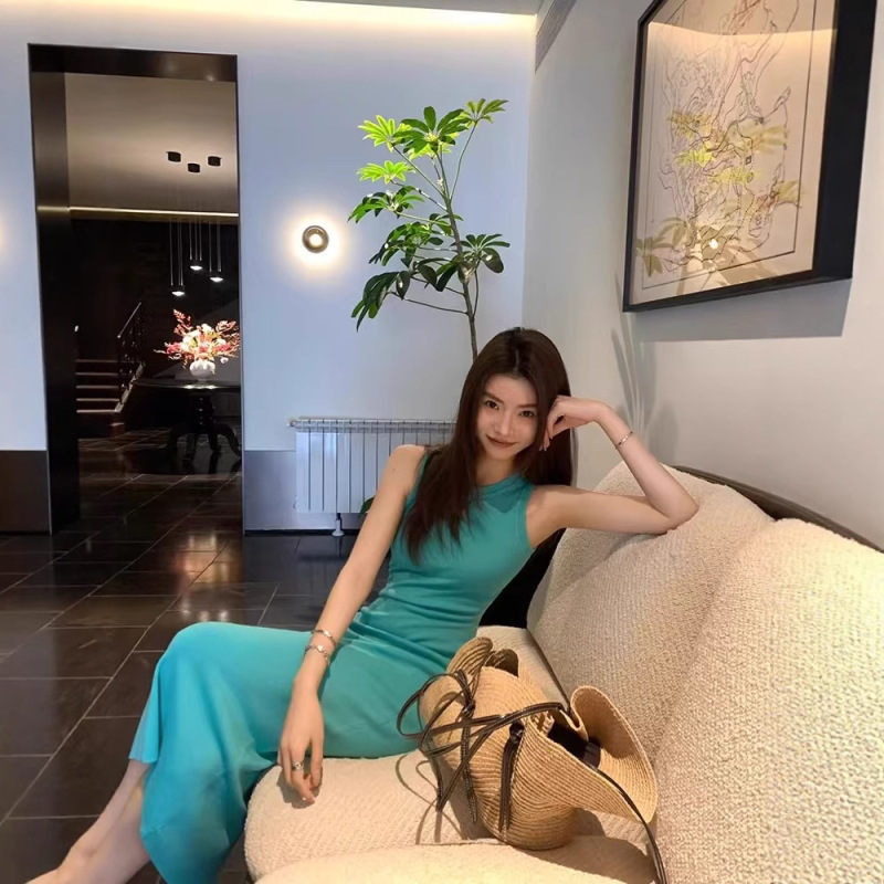 ADA MISS ノースリーブラウンドネック精織ベストワンピース ニットウエストシェイプロングスカート レディース 夏新作|undefined