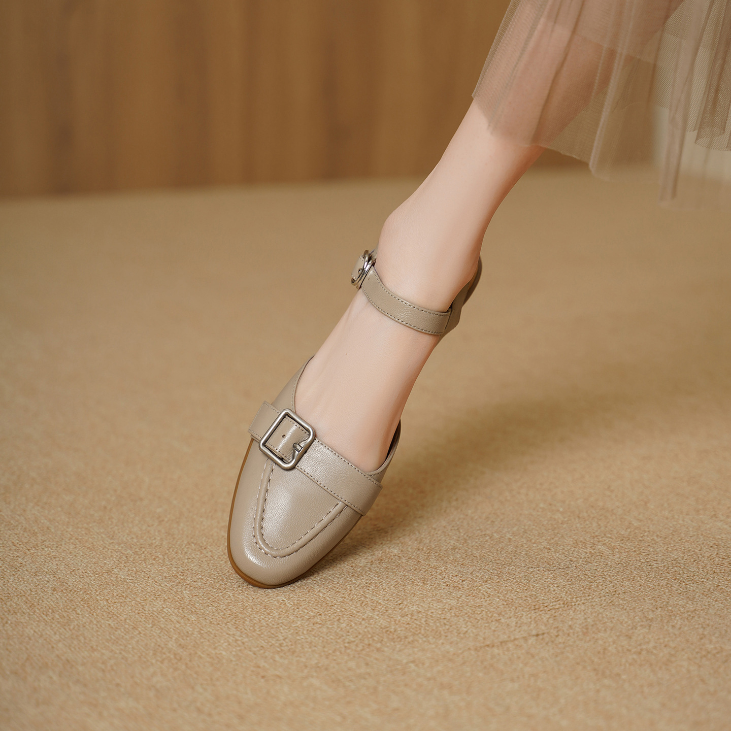 Sandal cao gót nữ hở mũi quai ngang khóa cài, gót 5 cm — đen