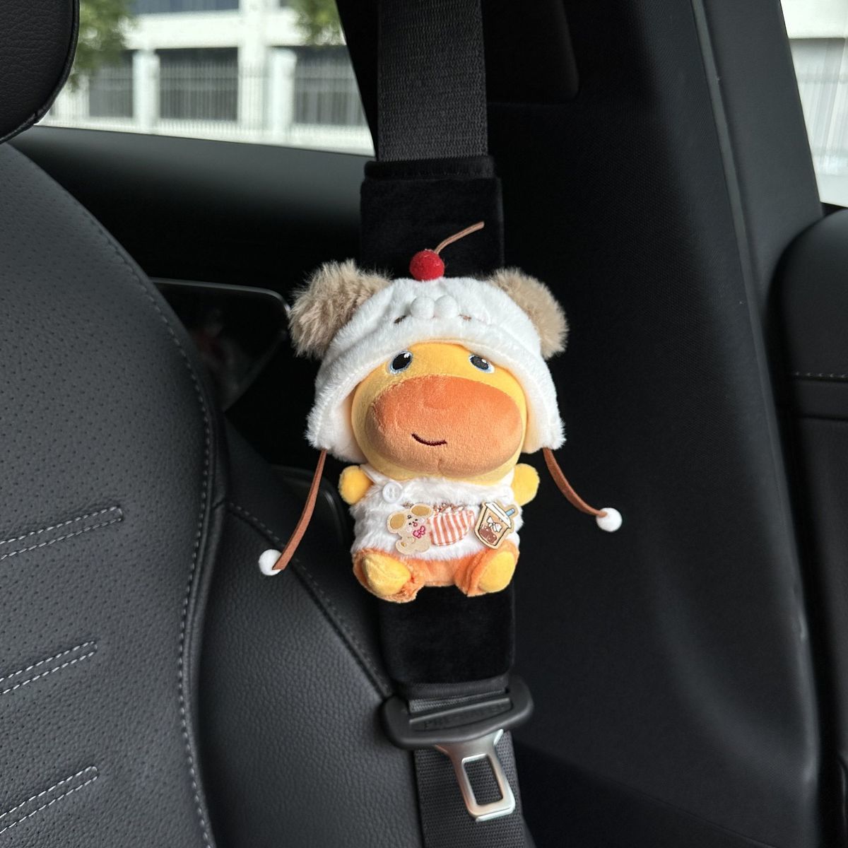 Capybara Lulu Car Seatbelt Shoulder Pad Car Seatbelt Cover Car Interior Decoration Anti-Neck Strain