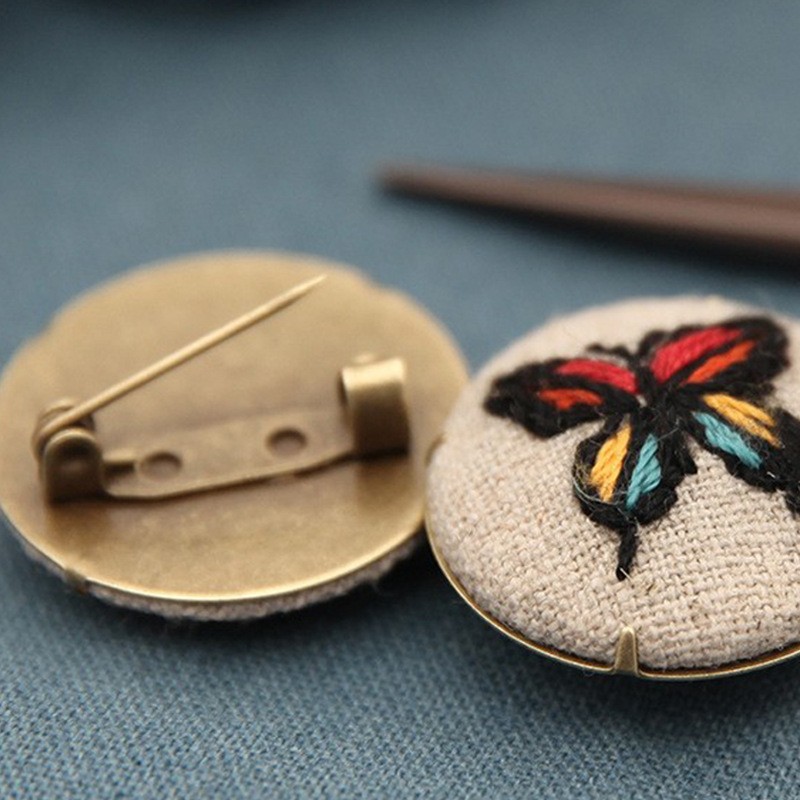 Bordado hecho a mano DIY Kit de material de tela paquete niños novato simple cinta bordado tridimensional collar sello lindo colgante