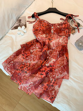 实拍 2023高级设计感复古红色碎花吊带裙双层下摆连衣裙夏高级感