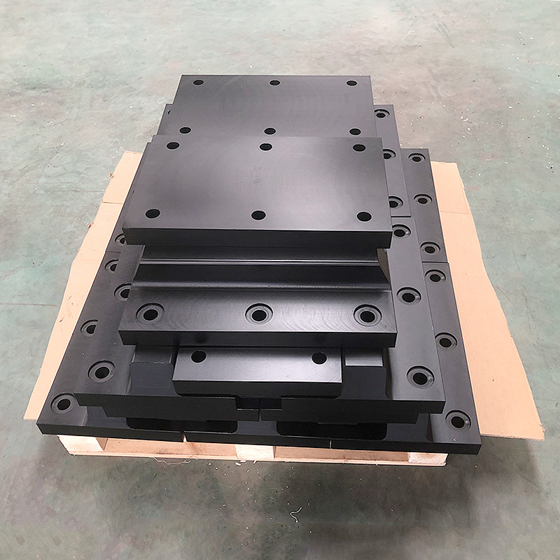 尼龙板棒零件CNC加工PA66实心塑料棒高密度耐磨含油尼龙板异形件