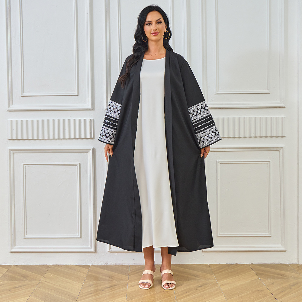 YLL02 Cross-border 2024 Abaya Middle Eastern Muslim Fashion Elegant Cardigan Embroidered Dress Women's Robe_ecoleips.com