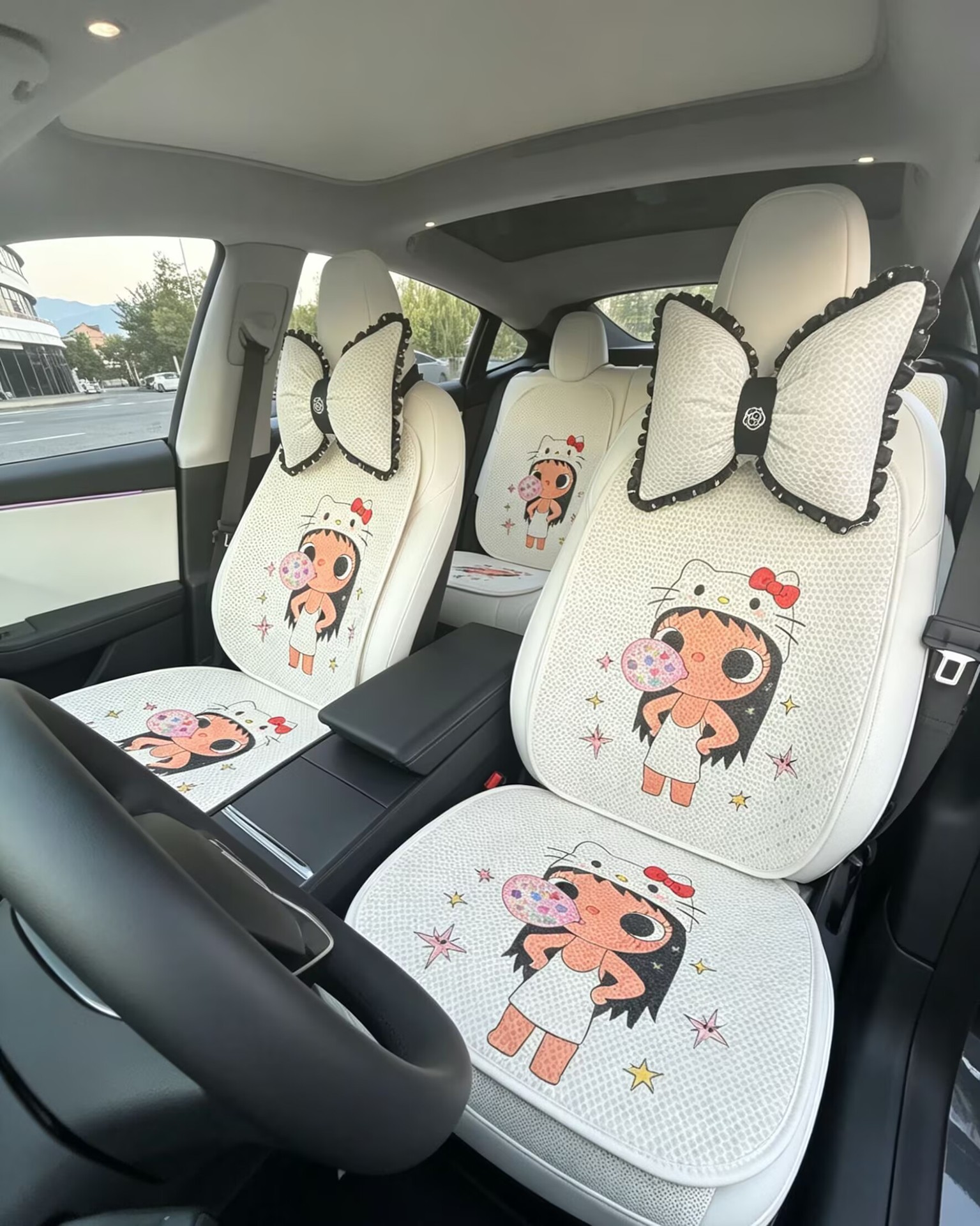 26-Year-Old New Model Cartoon Q-Style Beautiful Girl Breathable Fabric Car Seat Cushion Four-Season Multi-Piece Set Independent Stand Cross-Border Wholesale