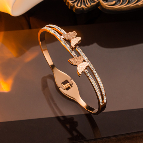 Korean Titanium Steel Butterfly Women's Bracelet Hand Accessory Hollow Ins Trend Bracelet Cool Wind Bracelet Accessory Famous Person Bracelet