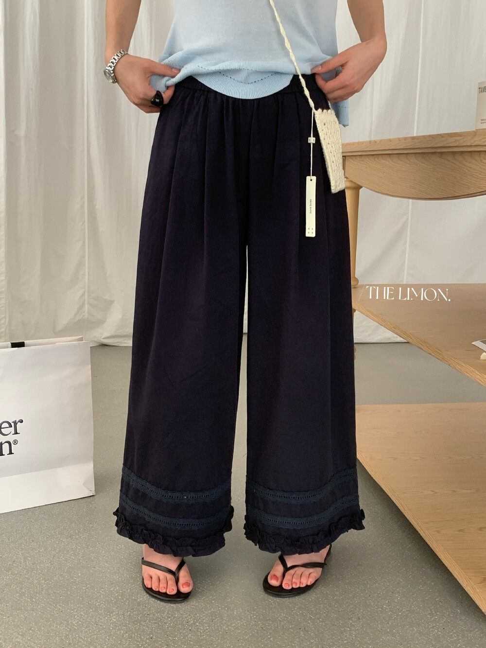 Quần culottes nữ ống rộng cạp cao chun, thiết kế viền ren bèo nhún, dáng suông 9 phân, phù hợp mùa xuân hè — màu đen, Xanh đen, Xanh da trờicolor, màu trắng chi tiết 17