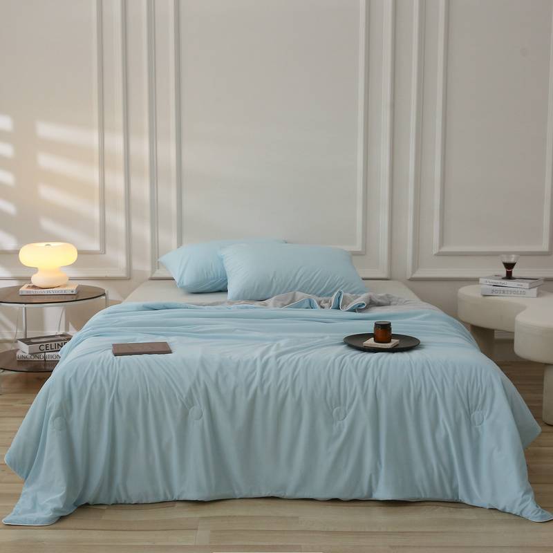 하늘색 - 밝은 회색