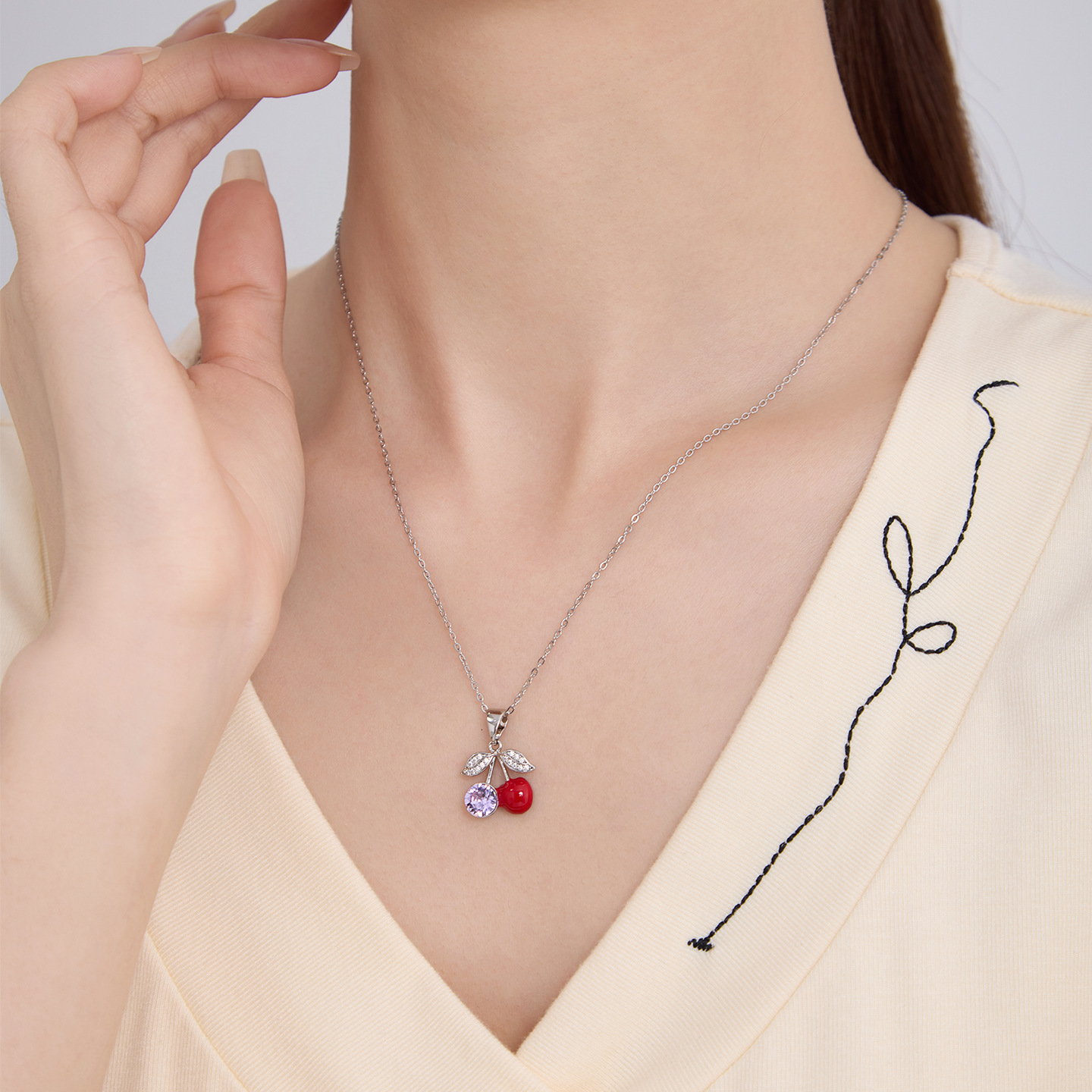 Traje de collar de pendientes de cereza de estilo dulce y tierno Coreano de xuping conjunto de joyas de cristal de imitación de moda y lujo ligero