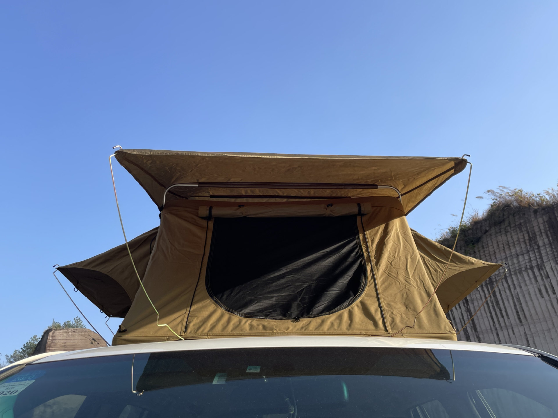 Leftover Foreign Trade Stock with Tags, Sold Out with No Restock, Outdoor Off-Road, Various Sizes, Long Car Roof Tent, Portable Car Tent