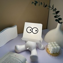 ���ź����к���С̨����Ę����Сҹ���Y���늄�����Ȥ���^����Ц