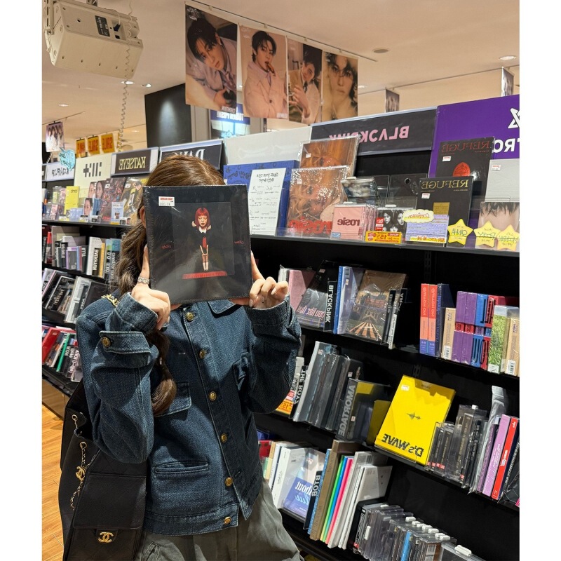 番茄侠“牛仔也老钱”中古立领正肩金扣口袋丹宁牛仔外套上衣女秋|undefined