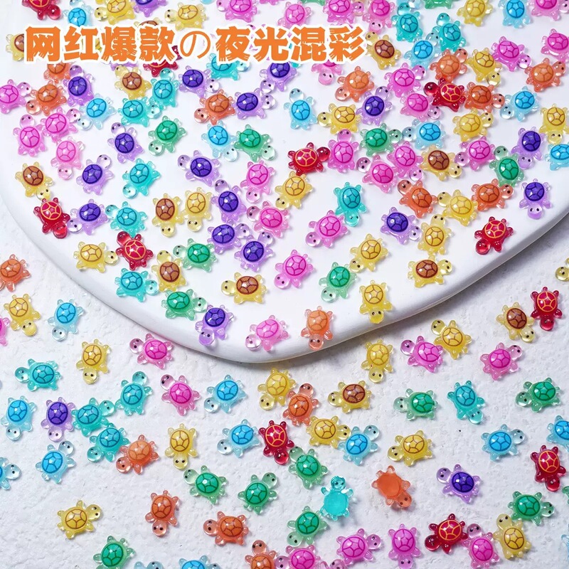 Glow-In-The-Dark Little Turtle Resin Nail Art Decorations, Popular Cartoon Rhinestones, Mixed Colorful Nail Art Rhinestones, Wearable Nail Rhinestones