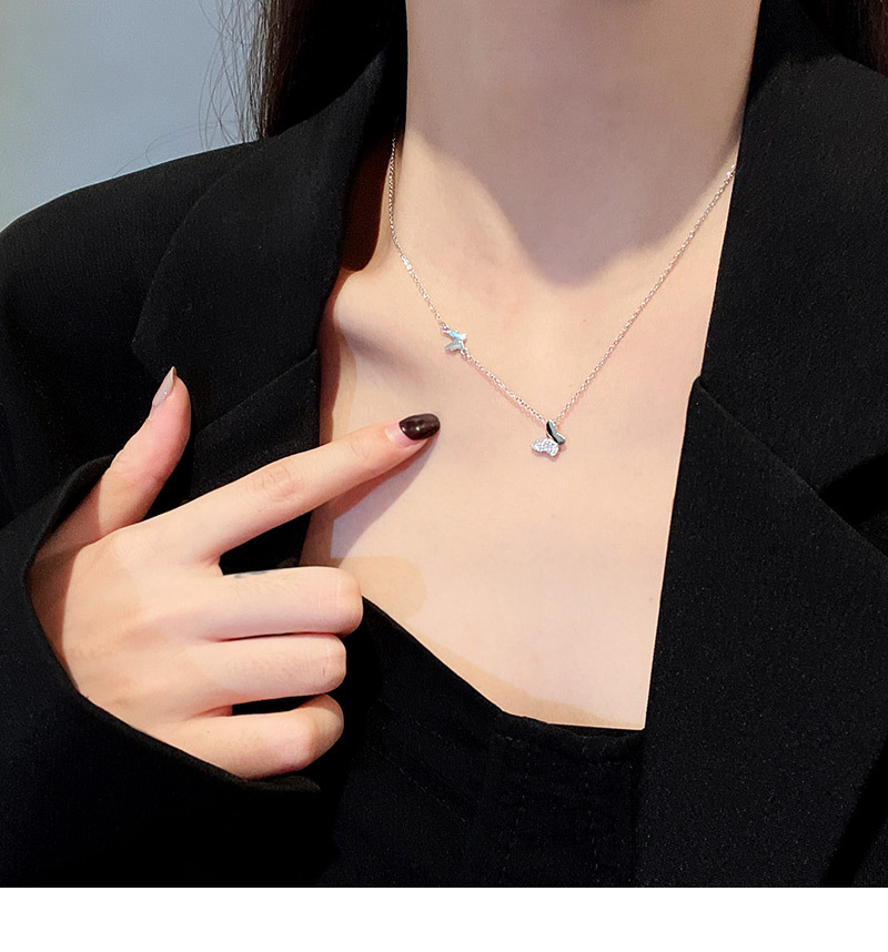 Micro-Inlaid Butterfly Titanium Steel Necklace Retro Clavicle Chain
