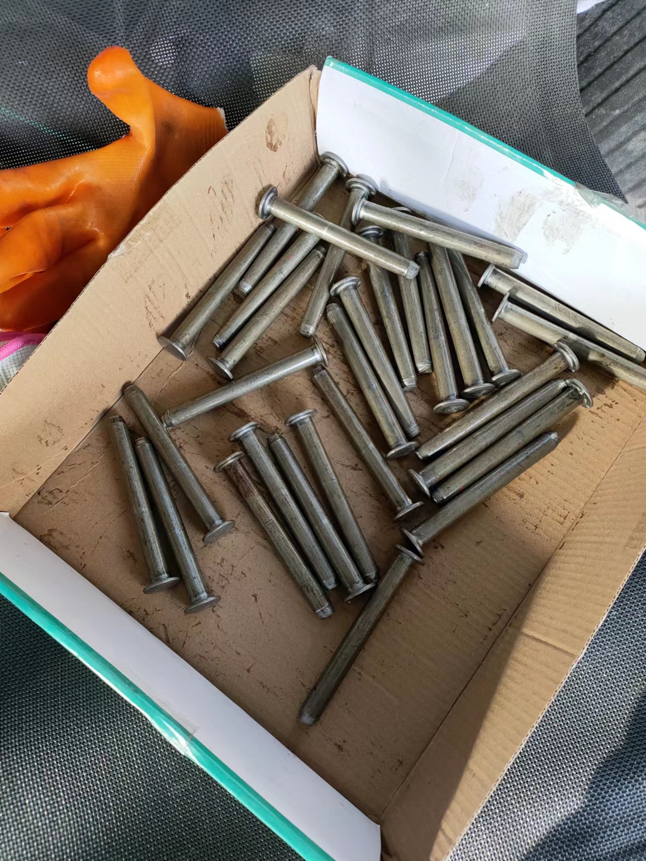 减速带专用安装钢钉 定位器专用路障交通设施警示柱配件